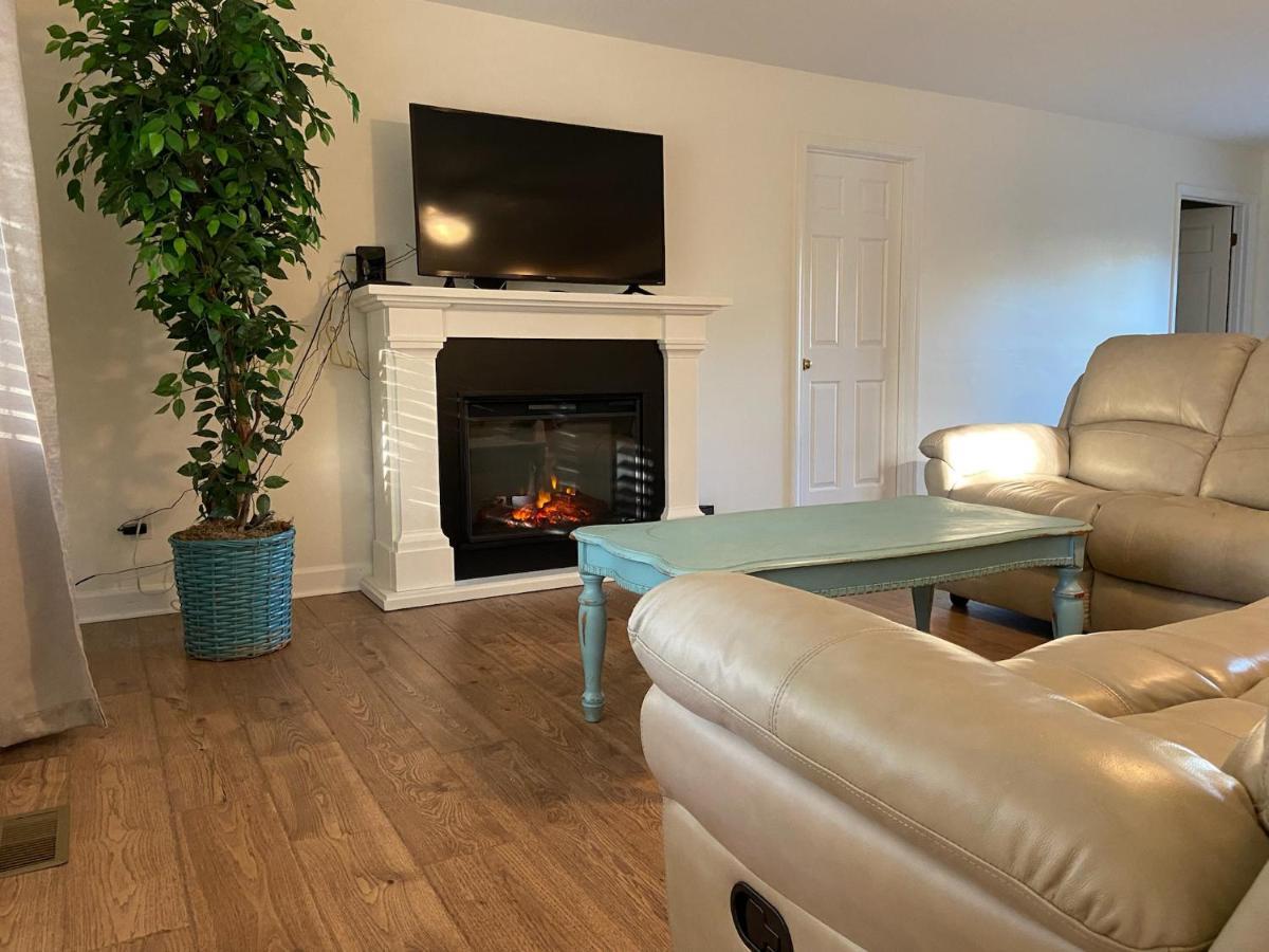 Cozy Three Bedroom House With Fireplace Wilmington Exteriör bild