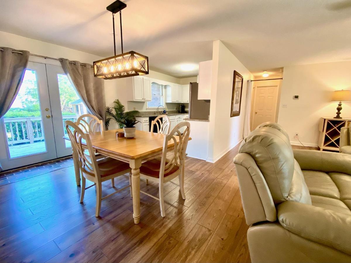 Cozy Three Bedroom House With Fireplace Wilmington Exteriör bild